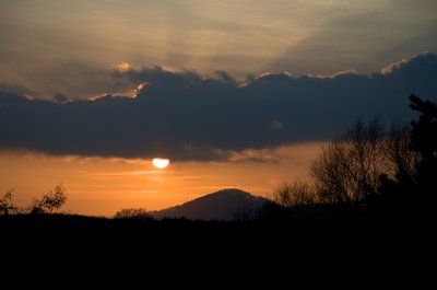 When the sun is going down_5455437950_l.jpg